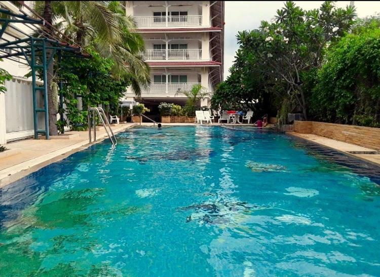 Baan Klang Condo Hotel هوا هين المظهر الخارجي الصورة